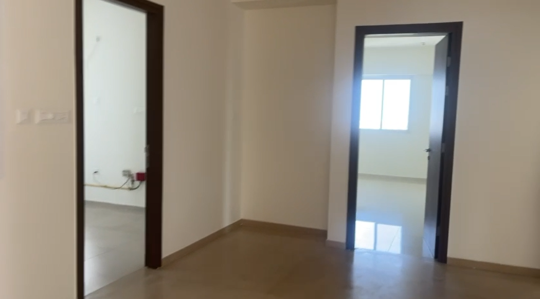 2300sqft 3BHK Unfurnished Flat