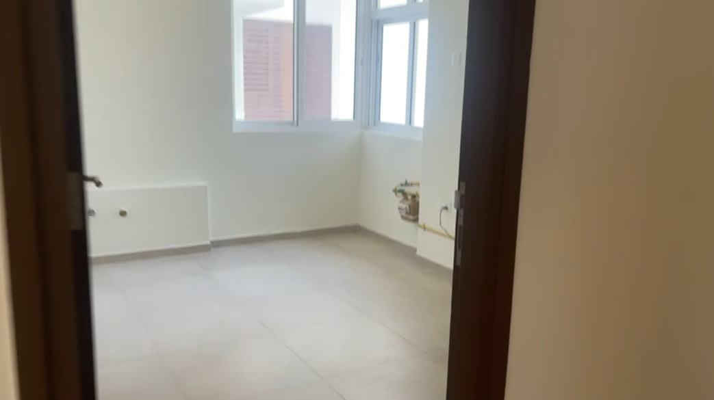 2300sqft 3BHK Unfurnished Flat