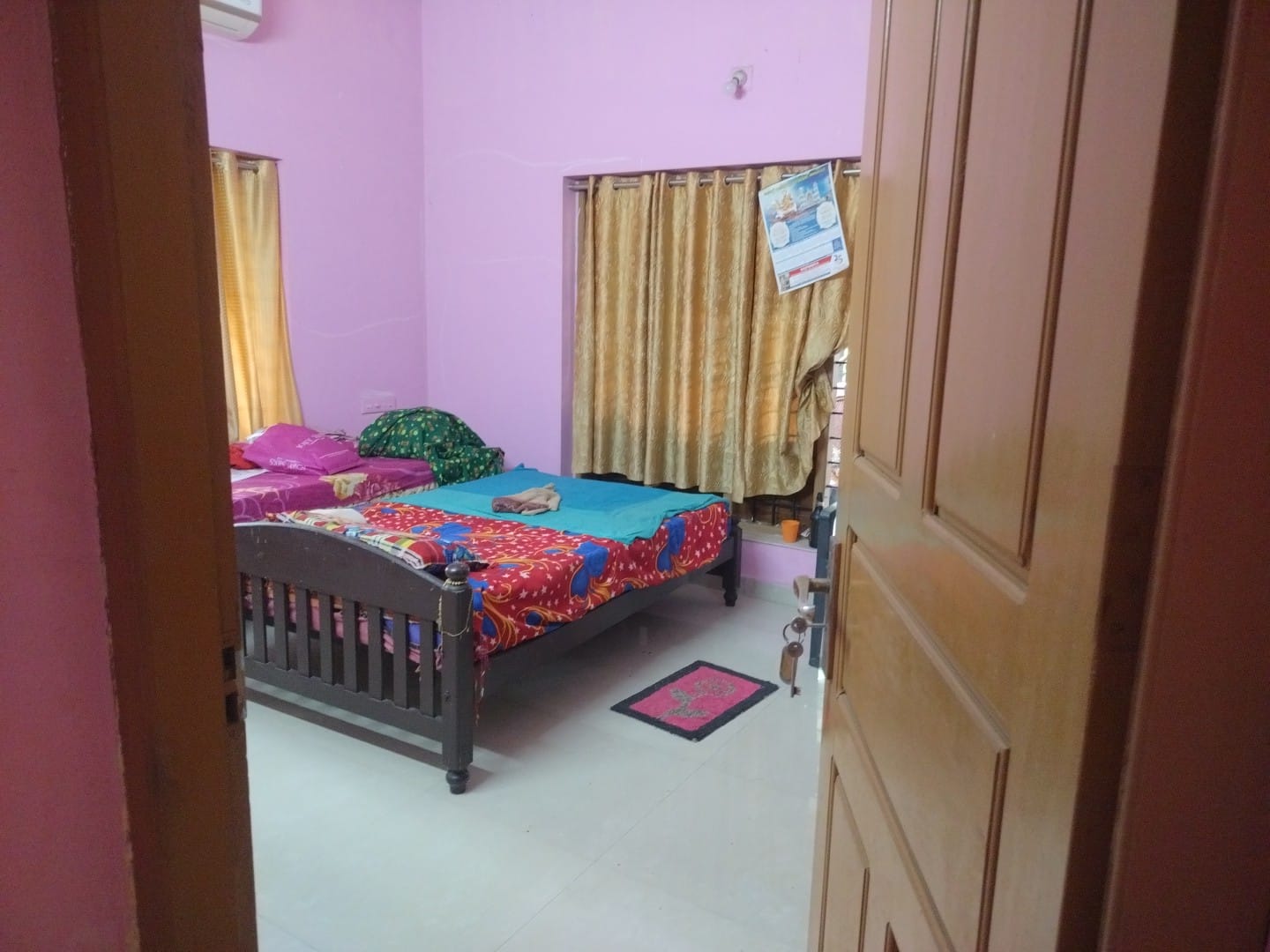 2300sqft 4BHK Old House