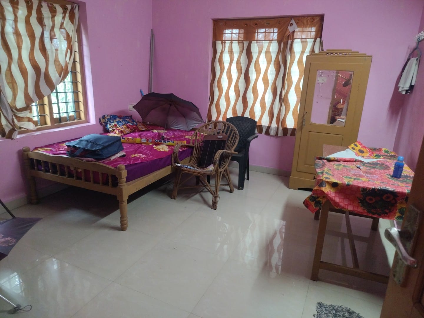 2300sqft 4BHK Old House