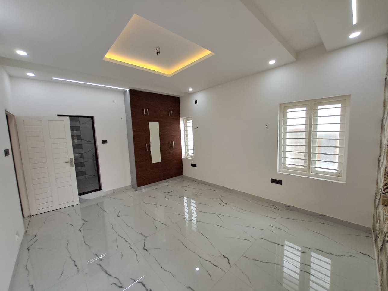 2300sqft 4BHK Semifurnished Brand new House