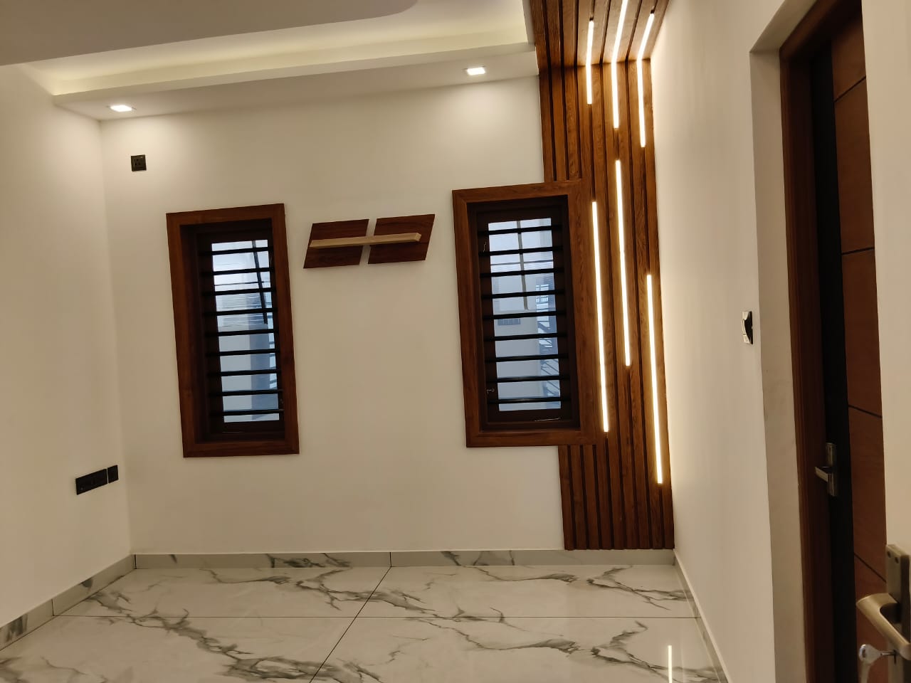 2350sqft 4BHK Semifurnished House with 4.400cent Land