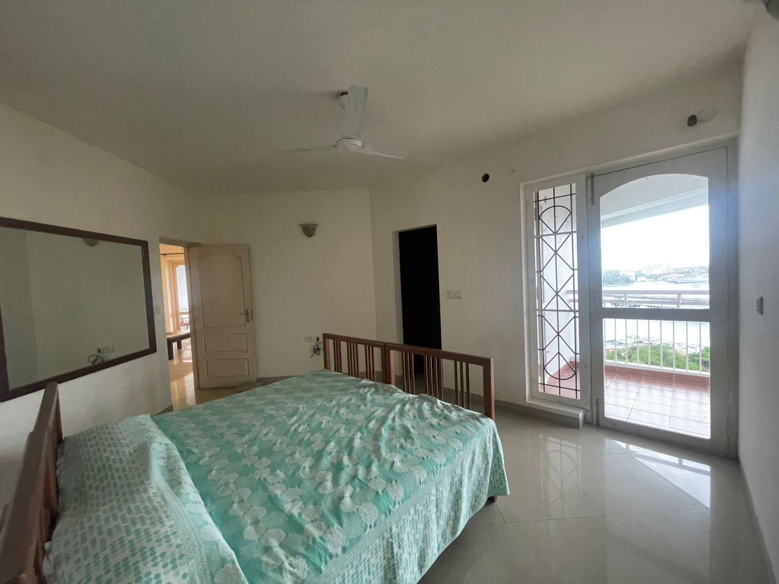 2355sqft 3BHK Furnished Flat