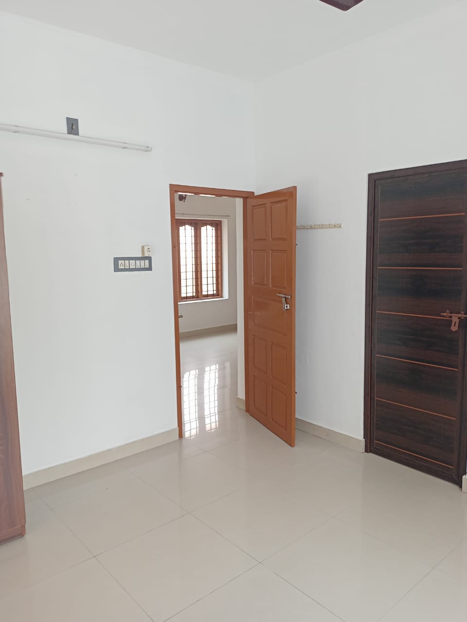 2400sqft 3.5 BHK House