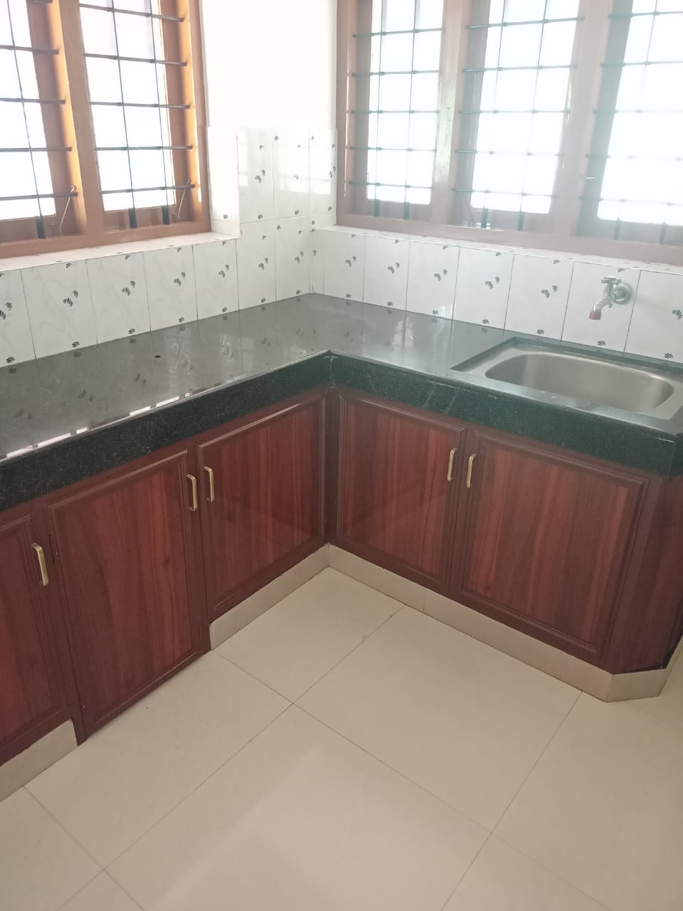2400sqft 3.5 BHK House