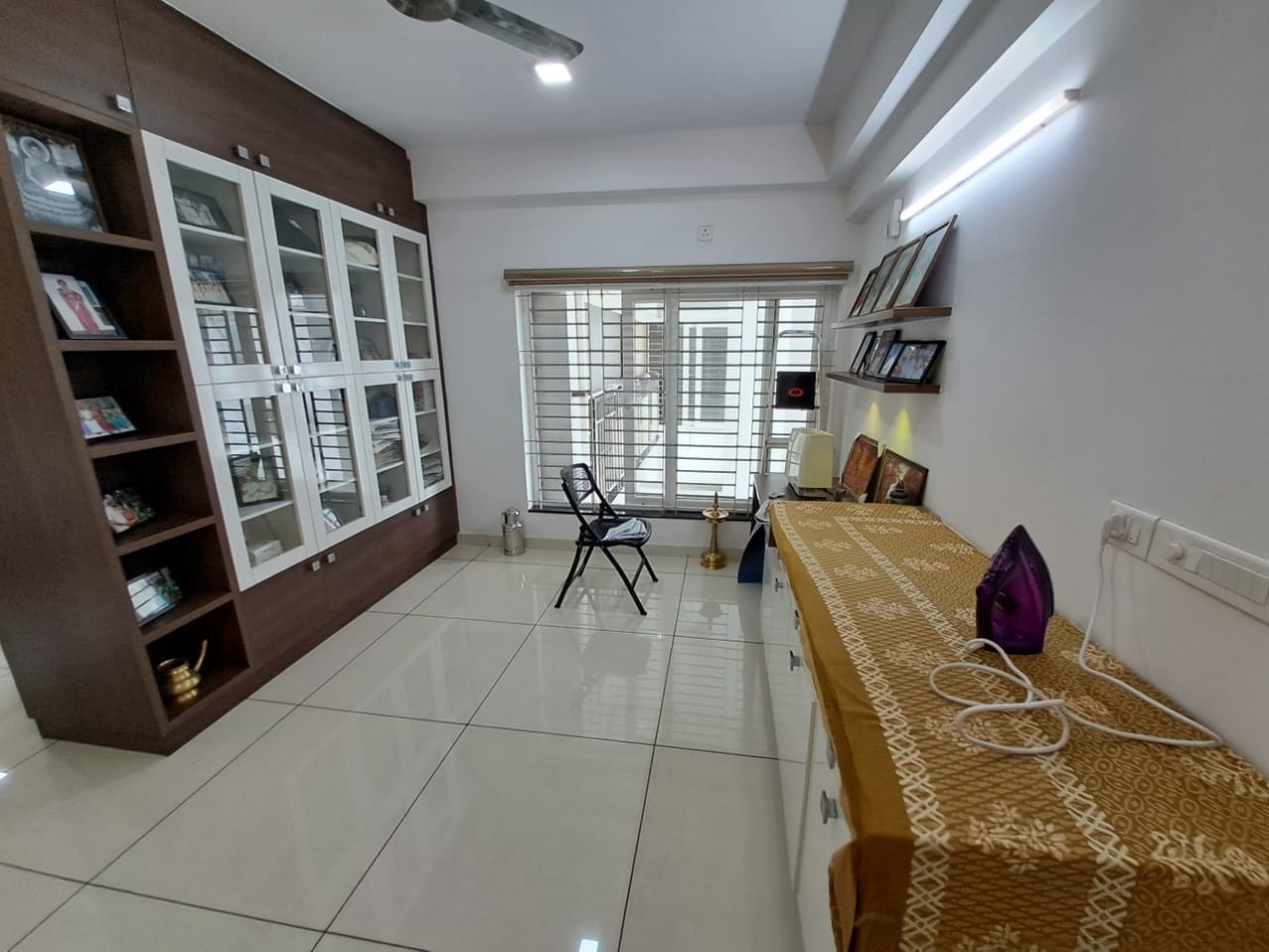 2450sqft 4BHK Fully furnished Flat
