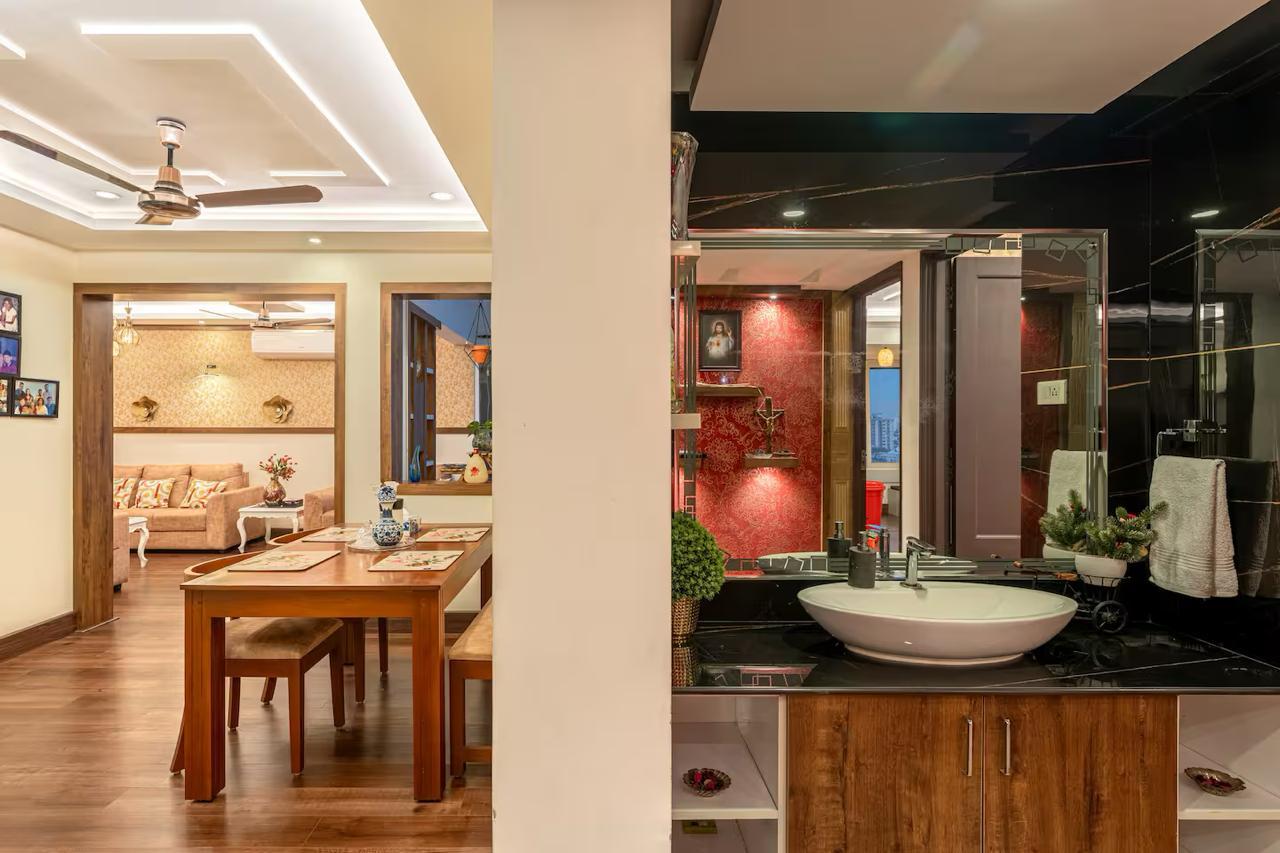 2500sqft 3BHK Fully furnished Flat