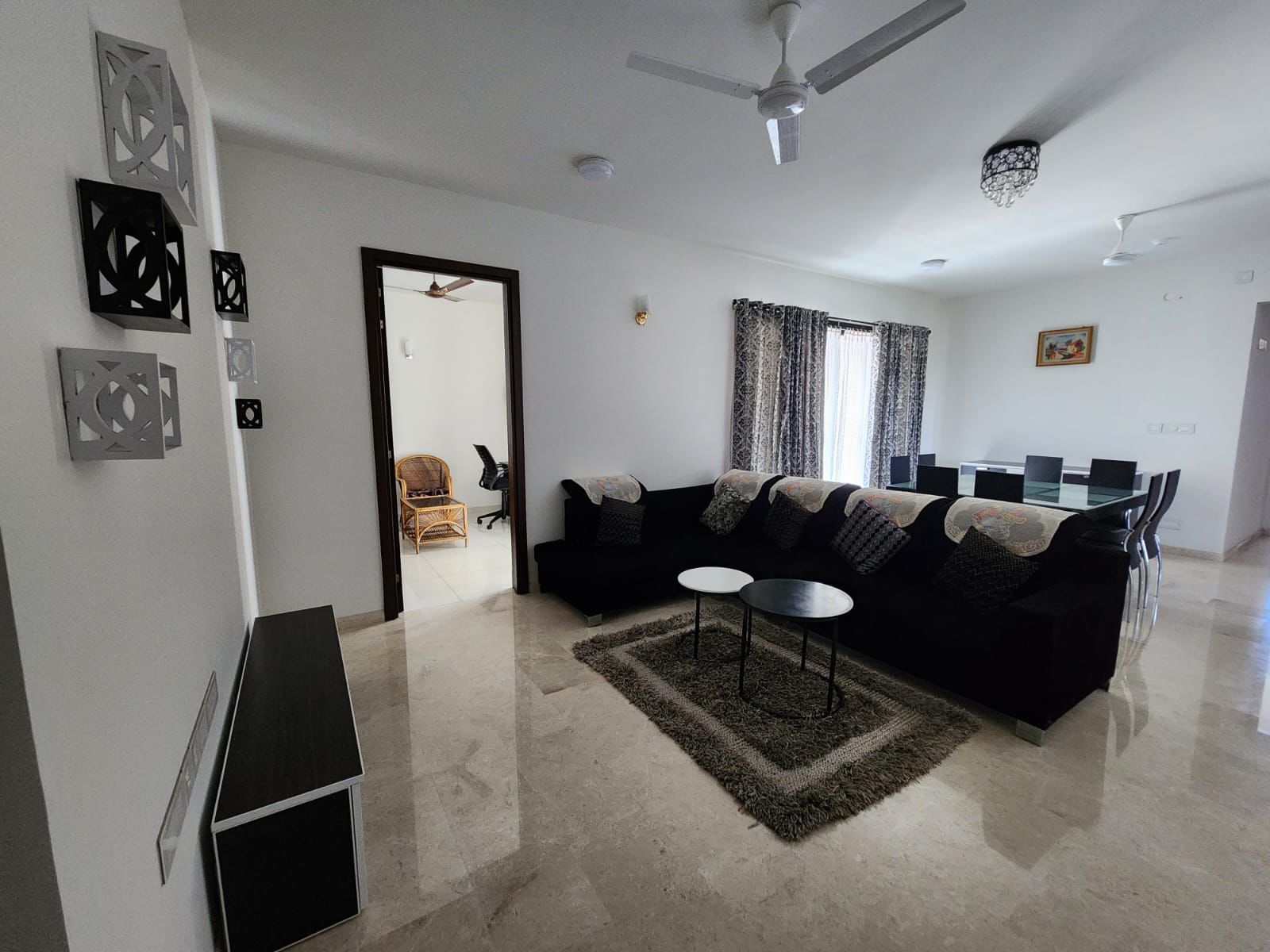 2500sqft 3BHK+study Fully furnished - for sale in Marine Drive, Kochi ( Ernakulam ), Kerala