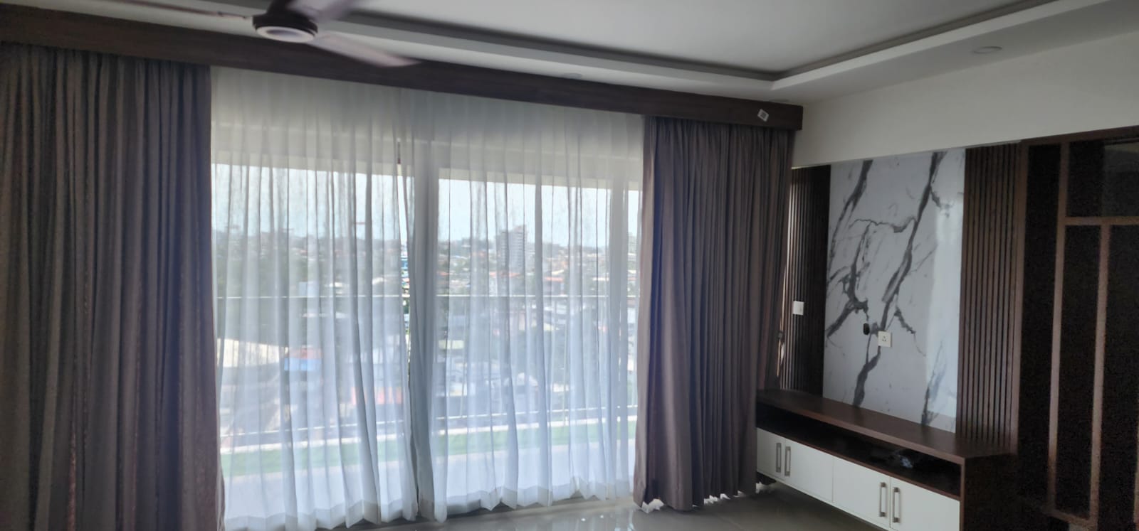 2500sqft 4BHK Semifurnished Apartment