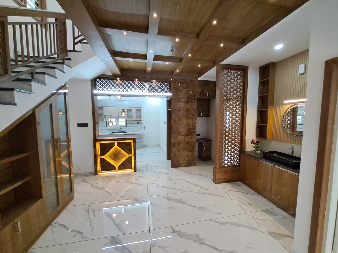 2500sqft 4BHK Semifurnished Brand New House with 5.5 cents of Land - for sale in kakkanad, Kochi, Kerala