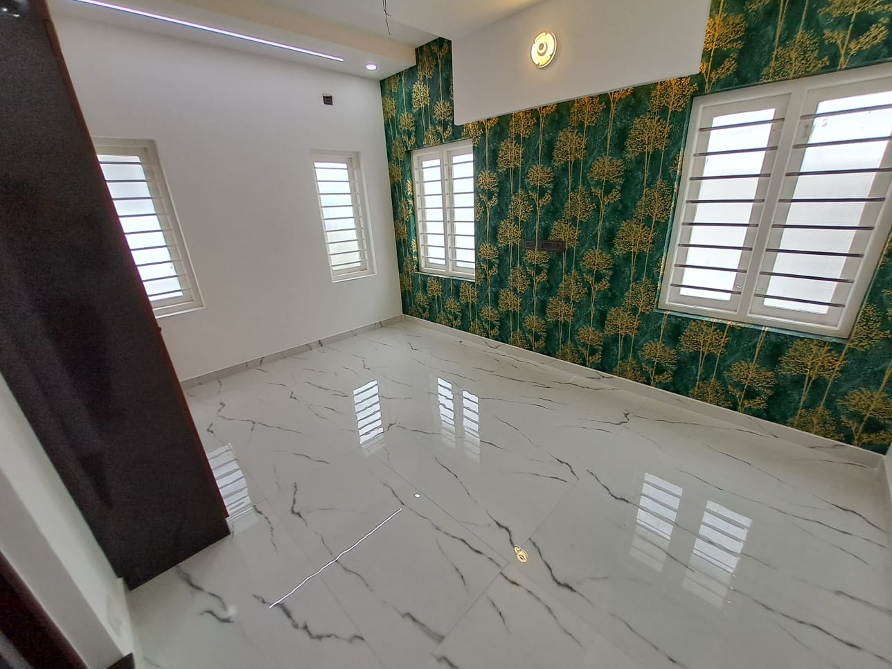 2500sqft 4BHK Semifurnished Brand New House with 5.5 cents of Land