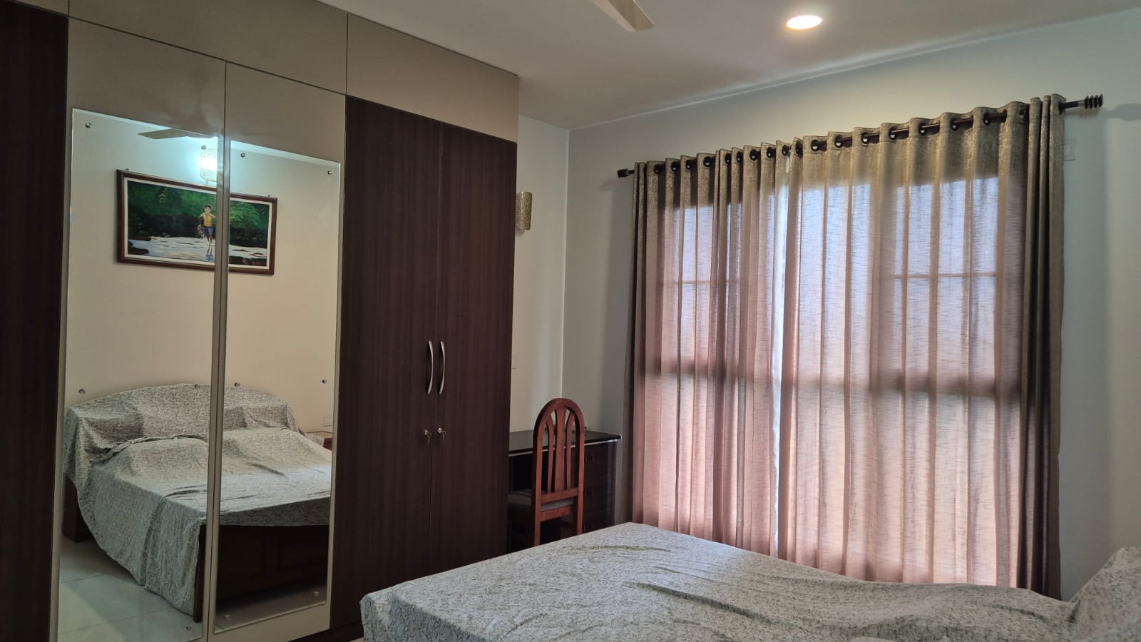 2512sqft 3.5 BHK Fully furnished Flat