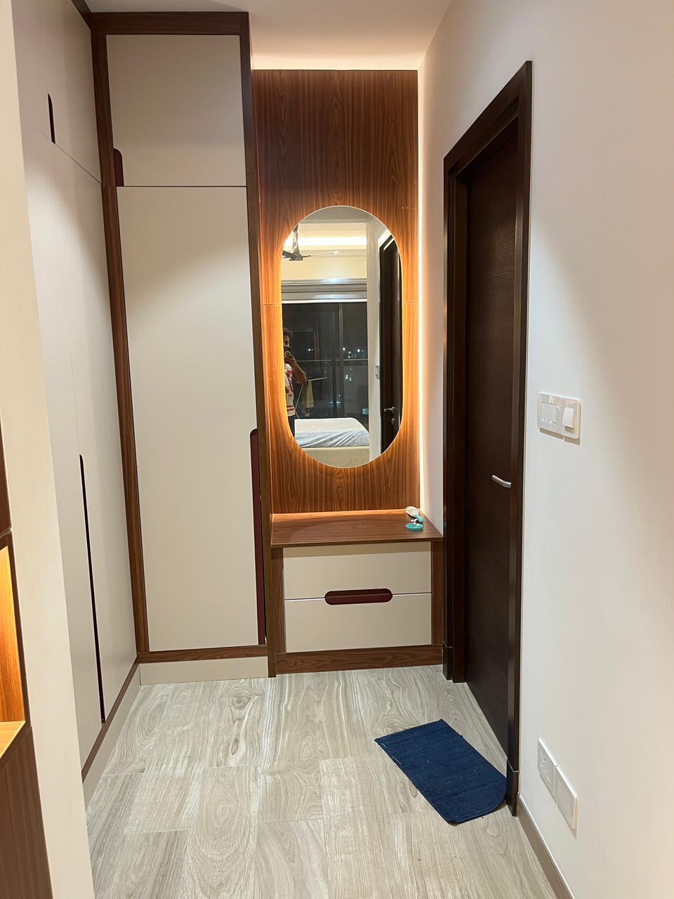 2556sqft 3BHK Furnished Flat