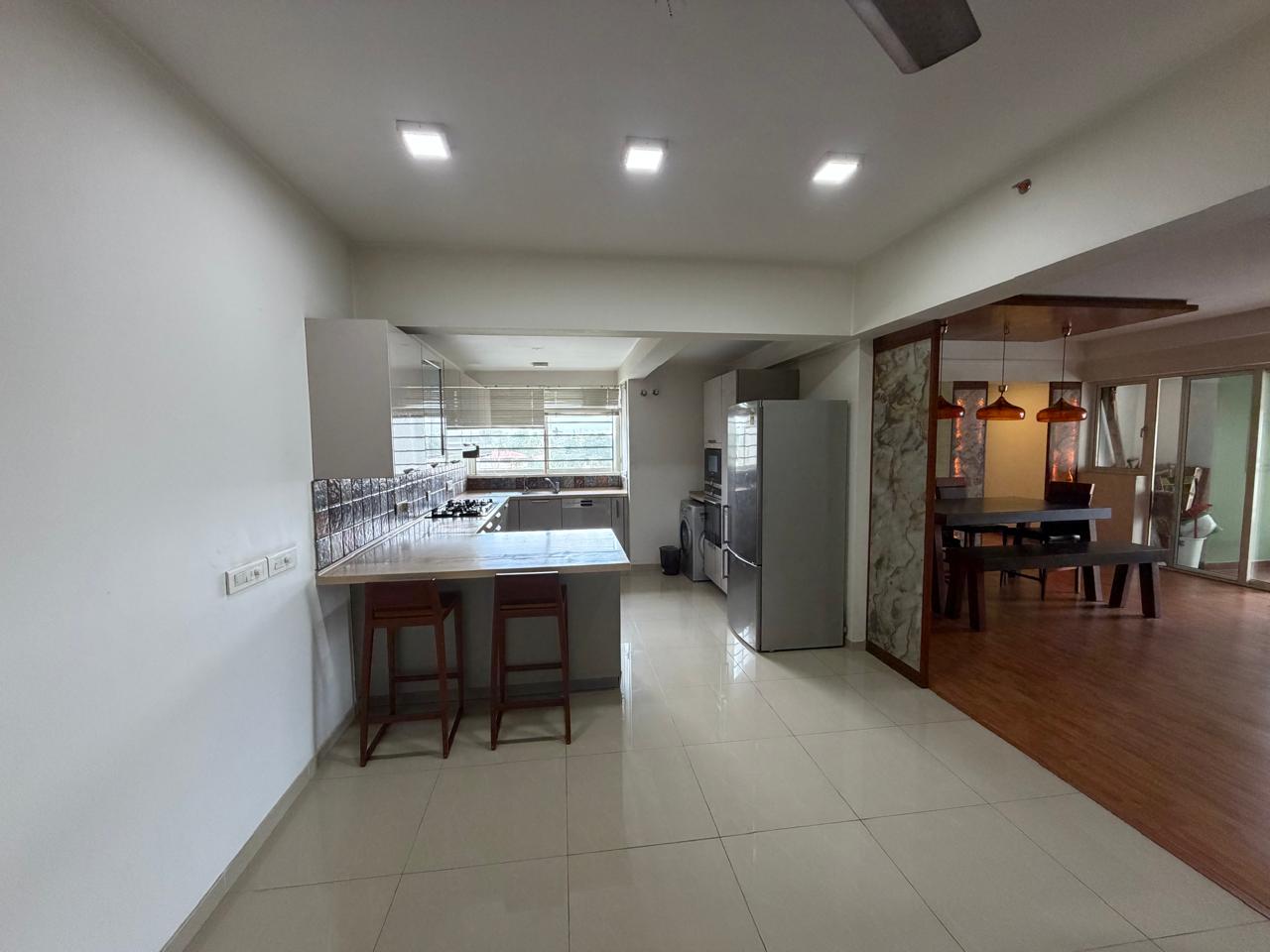 2571sqft 3BHK Fully furnished Flat