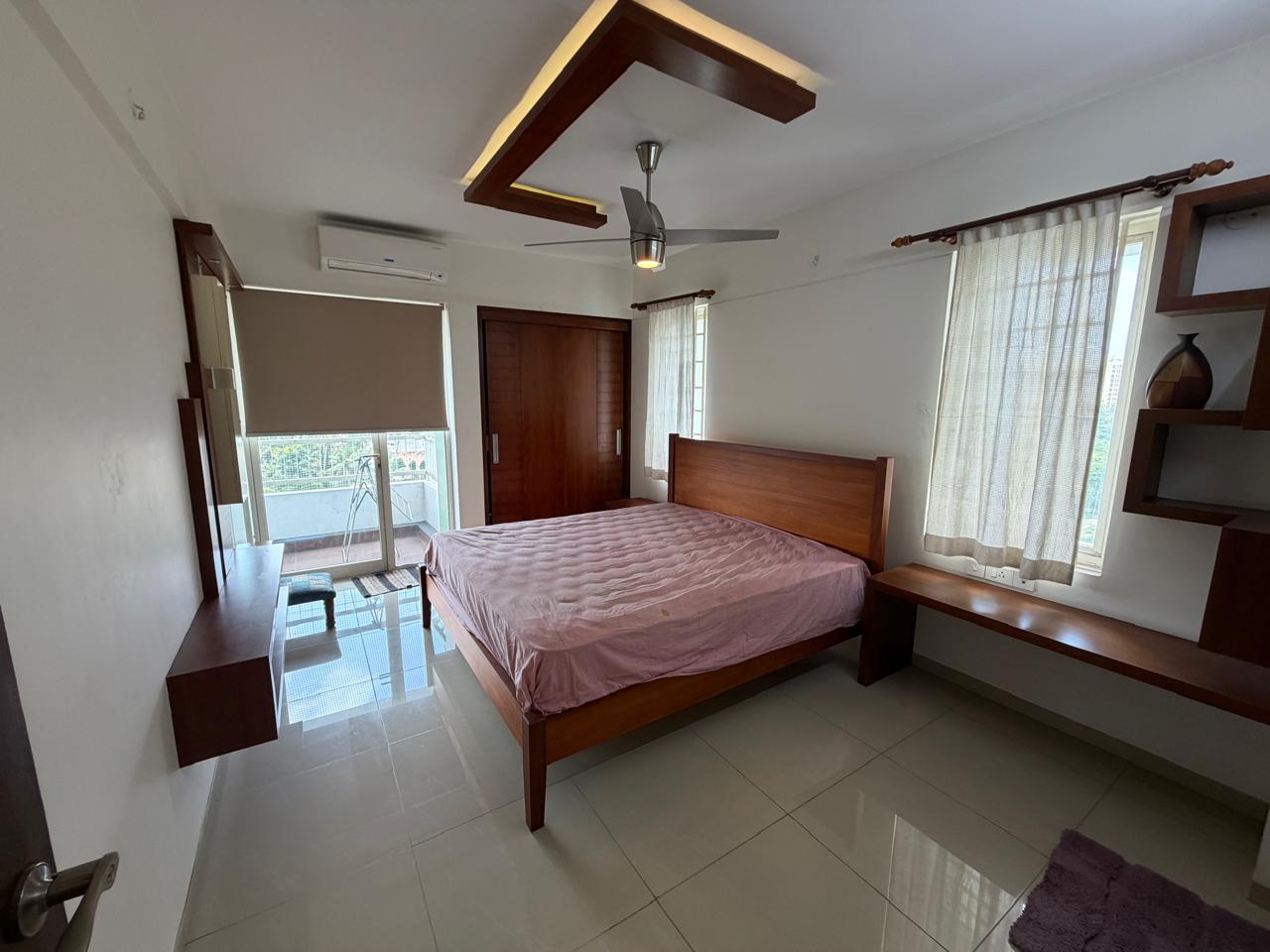 2571sqft 3BHK Fully furnished Flat