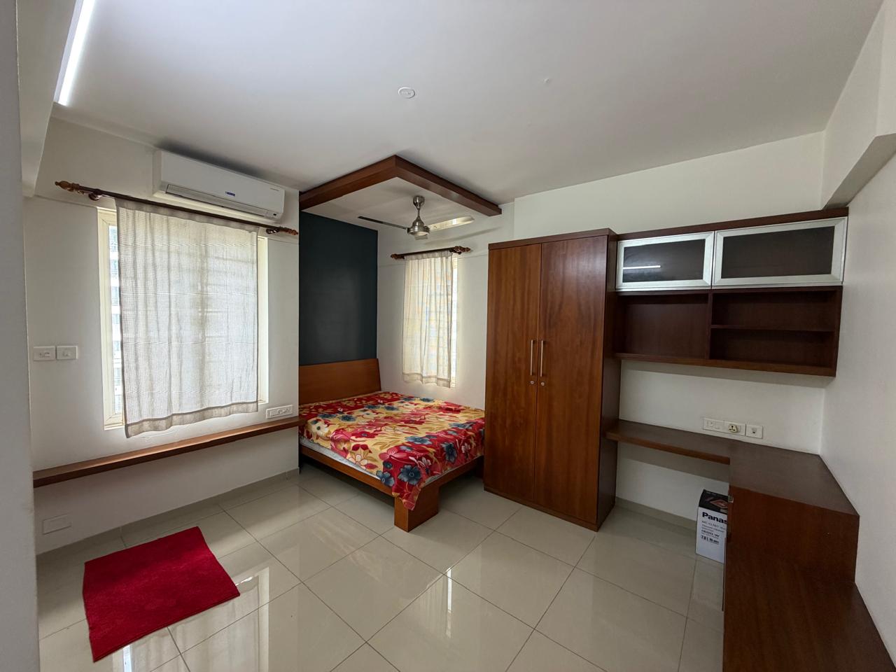 2571sqft 3BHK Fully furnished Flat