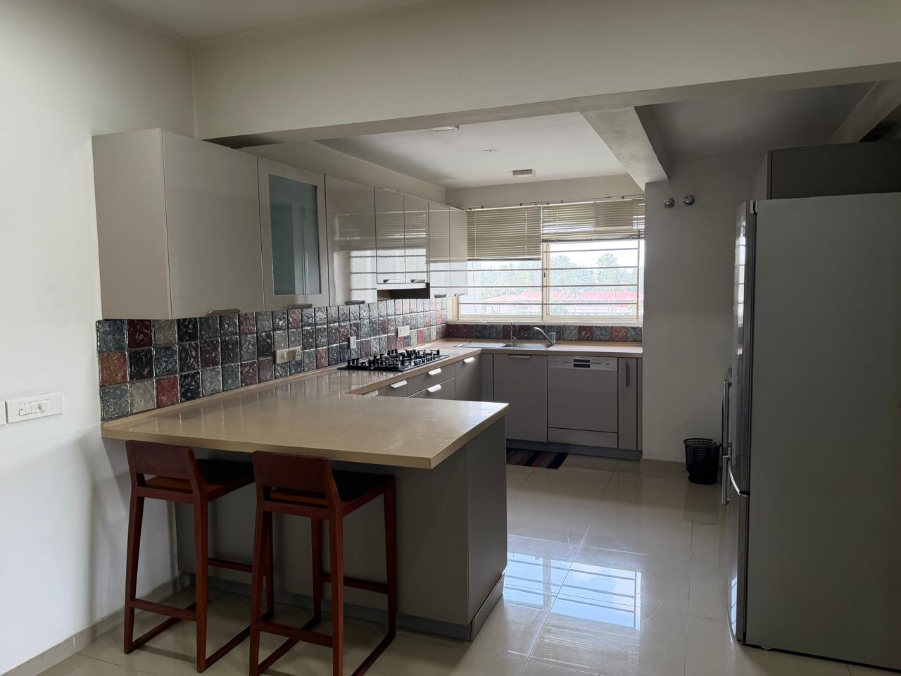 2571sqft 3BHK Fully furnished Flat