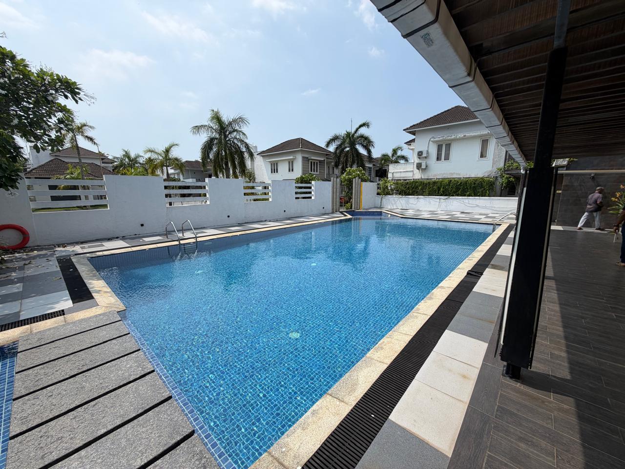 2600sqft 3BHK Semifurnished Villa