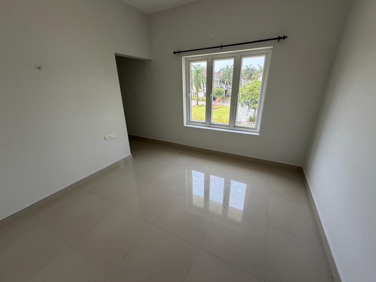 2600sqft 3BHK Semifurnished Villa