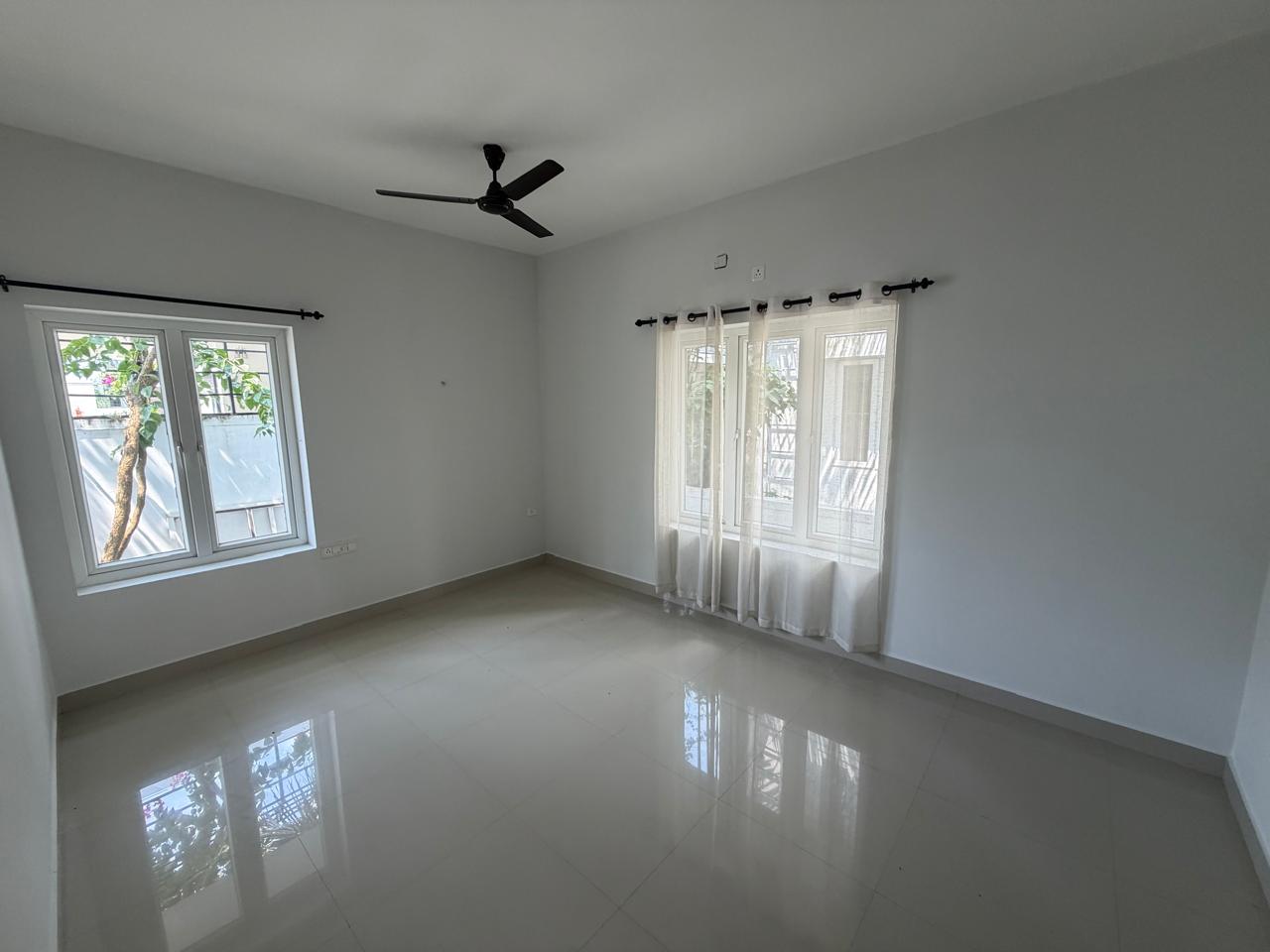 2600sqft 3BHK Semifurnished Villa