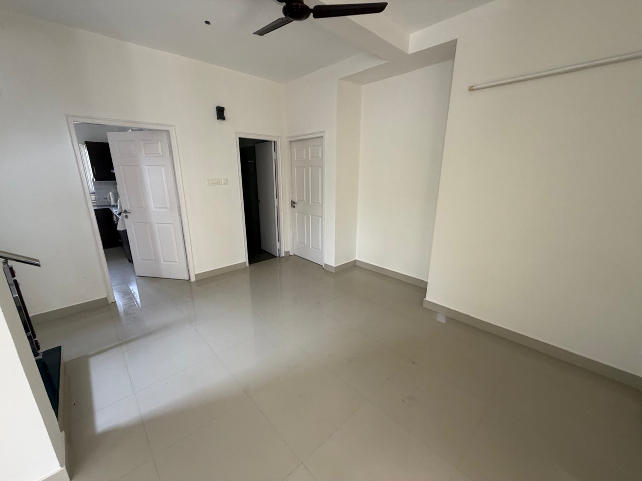 2600sqft 3BHK Semifurnished Villa