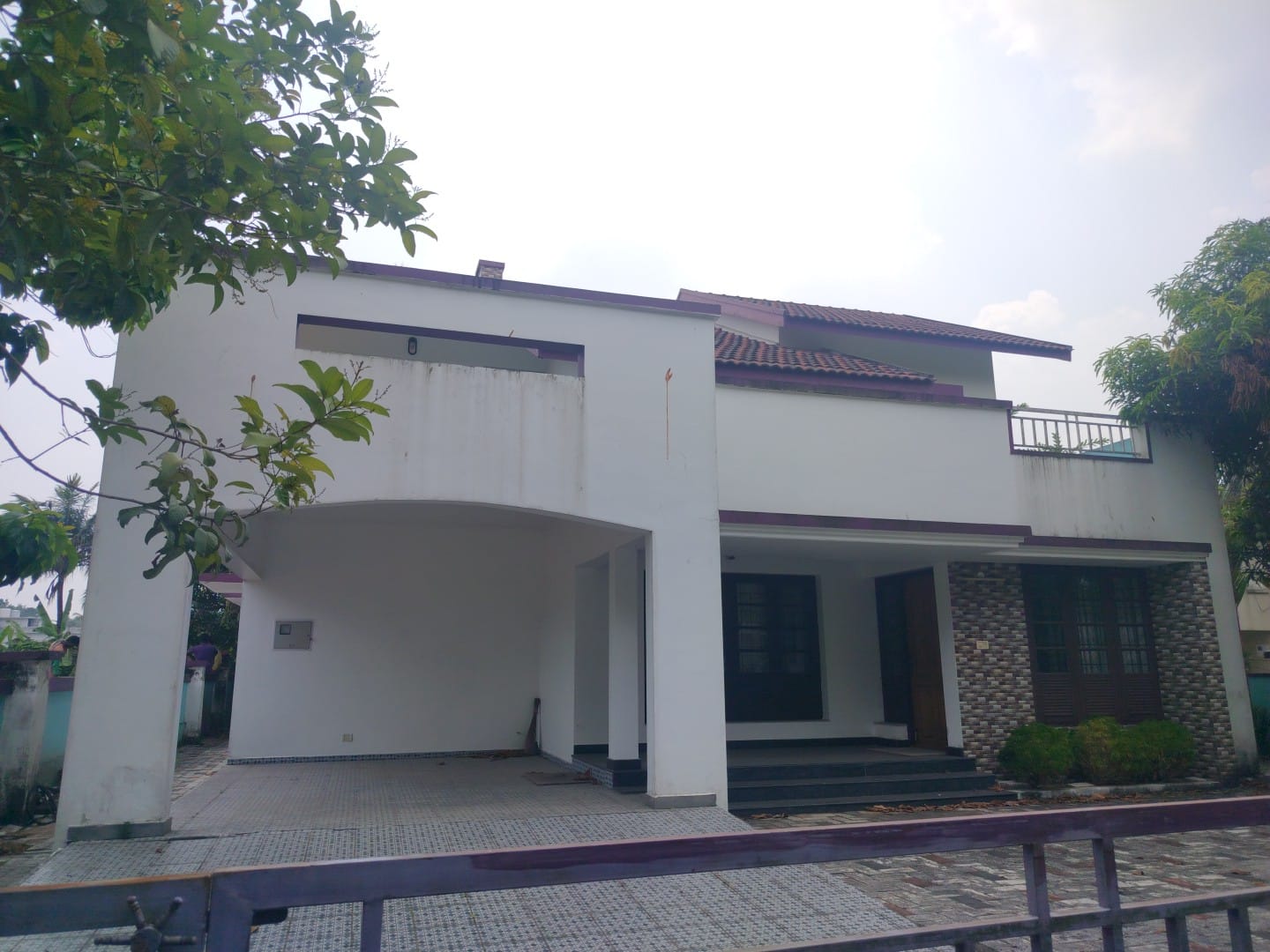 2600sqft 4BHK Fully furnished Villa