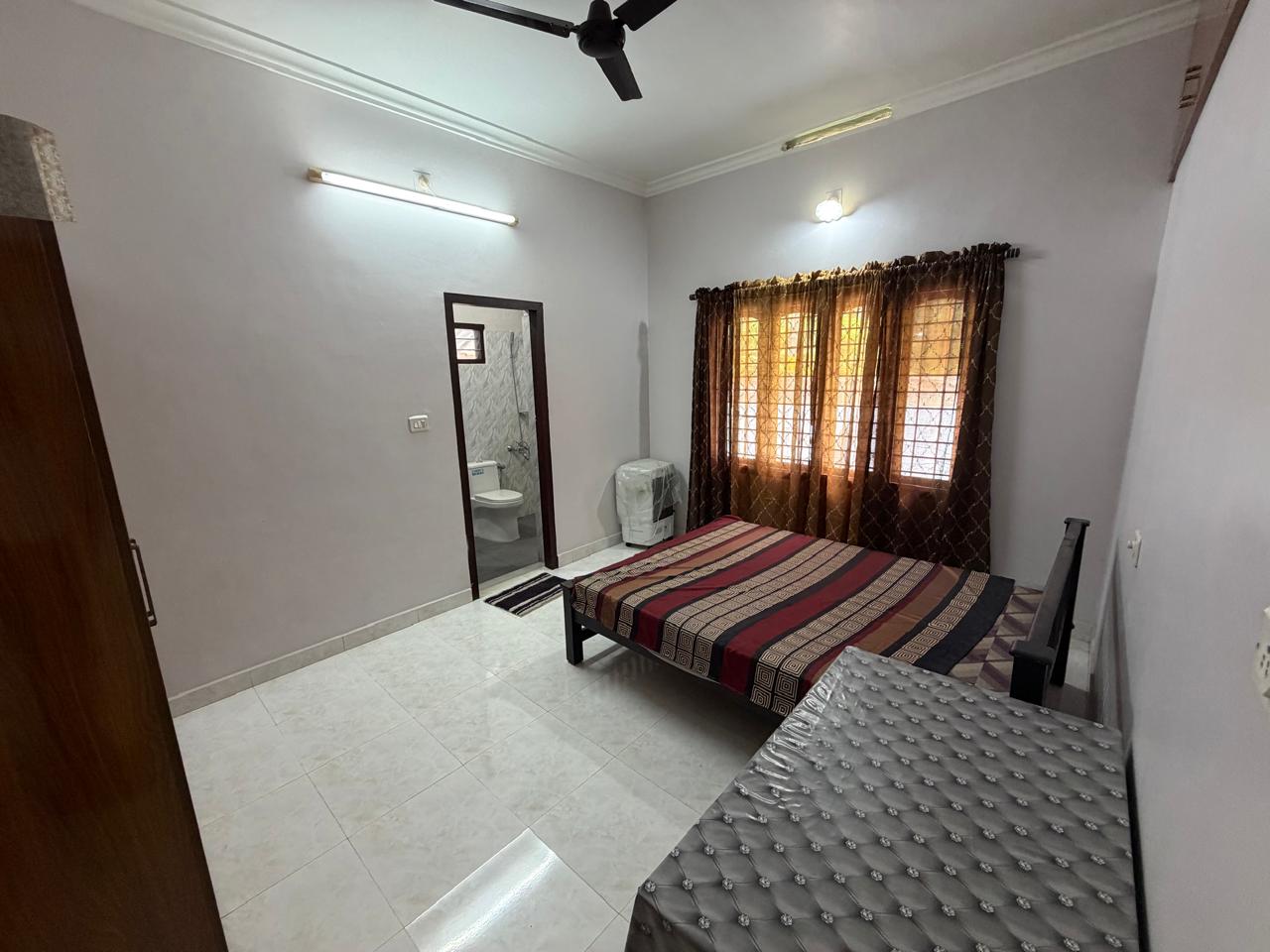 2600sqft 4BHK Furnished House