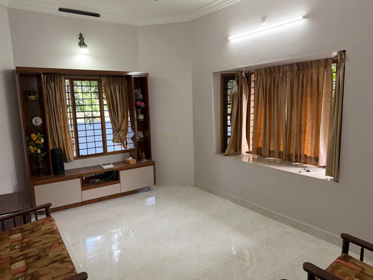 2600sqft 4BHK Furnished House