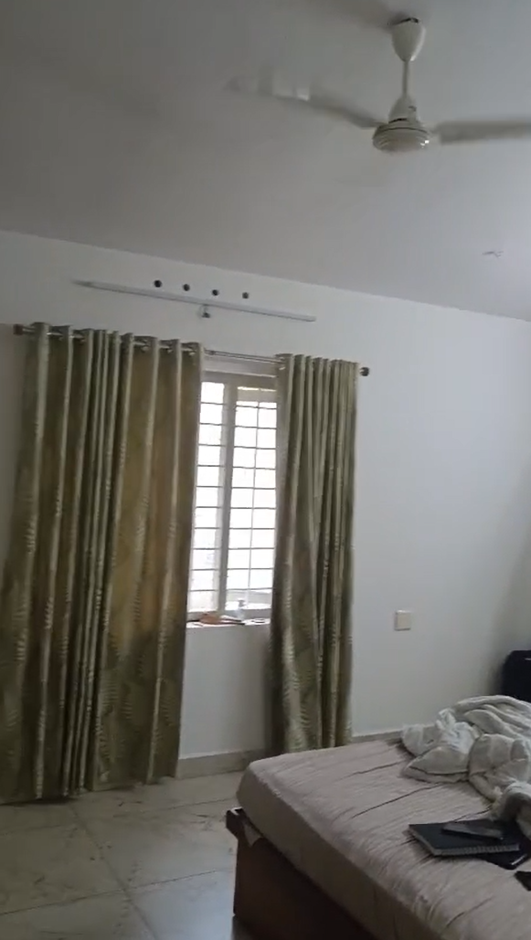 2600sqft 5BHK Waterfront House