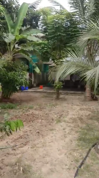2600sqft 5BHK Waterfront House