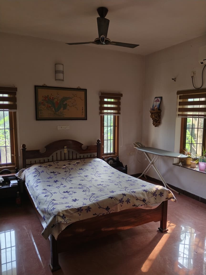 2650sqft 3BHK Semifurnished Villa