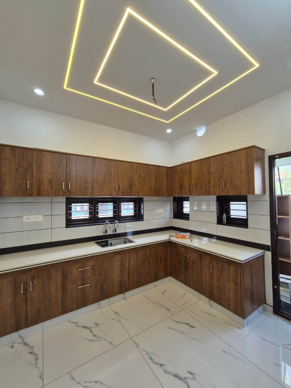 2650sqft 4BHK Fully furnished House in a villa project near Infopark, Kakkanad