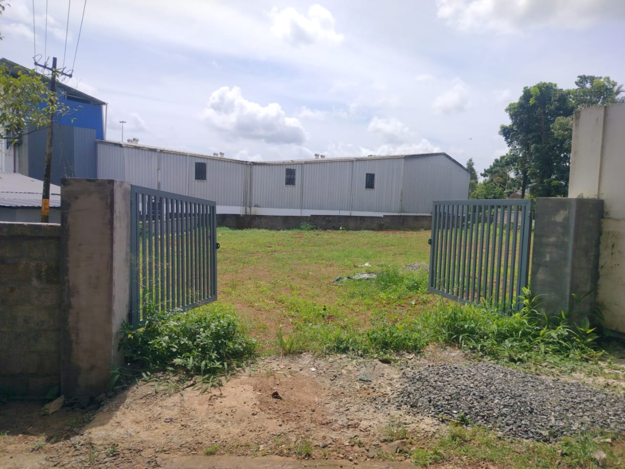 27 cents of Land - for sale in Angamally, Kochi ( Ernakulam ), Kerala
