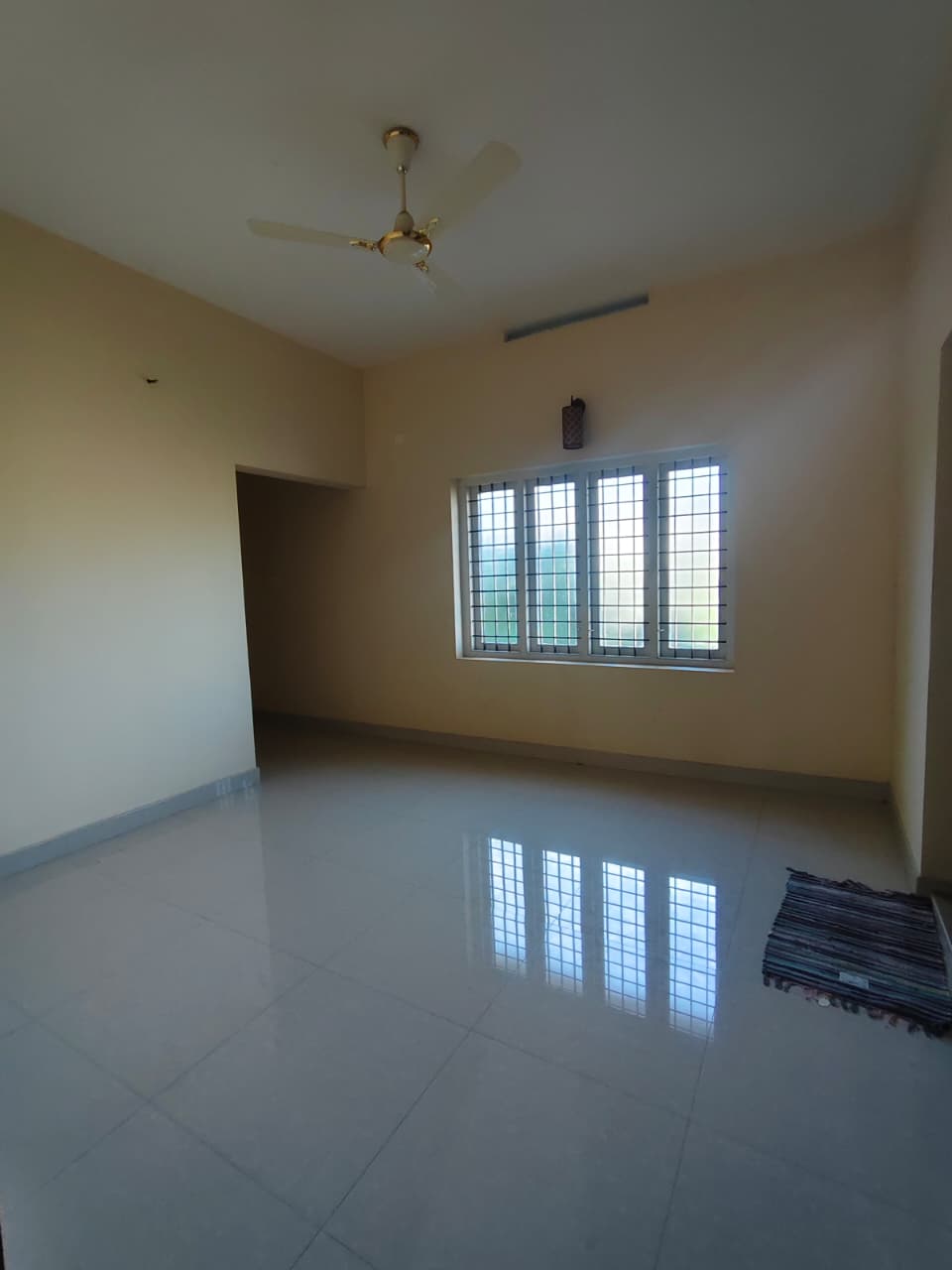 2700sqft 4bhk Semifurnished House