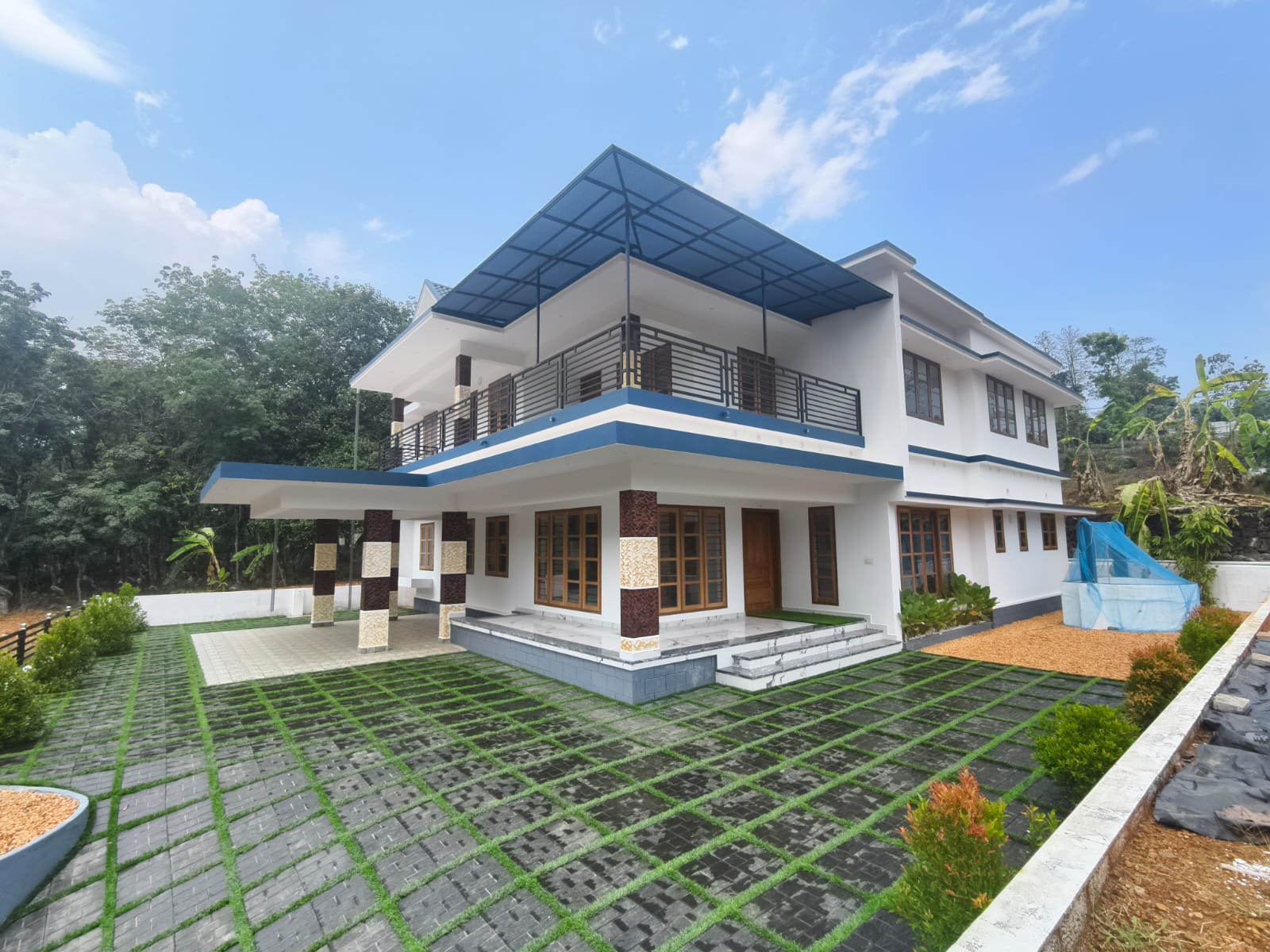 2800 Sqft 4bhk Land House