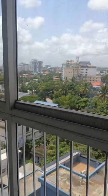 2800sqft 4BHK Semifurnished Flat