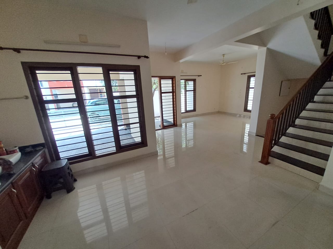 2883sqft, 4BHK Semifurnished  Villa in Navodaya, Kakkanad - for sale in Navodaya Kakkanad, Kochi ( Ernakulam ), Kerala