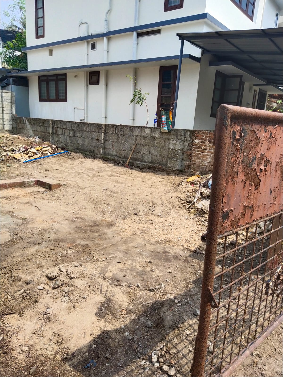 3.300 cents of Residential plot - for sale in Vyttila, Kochi ( Ernakulam ), Kerala