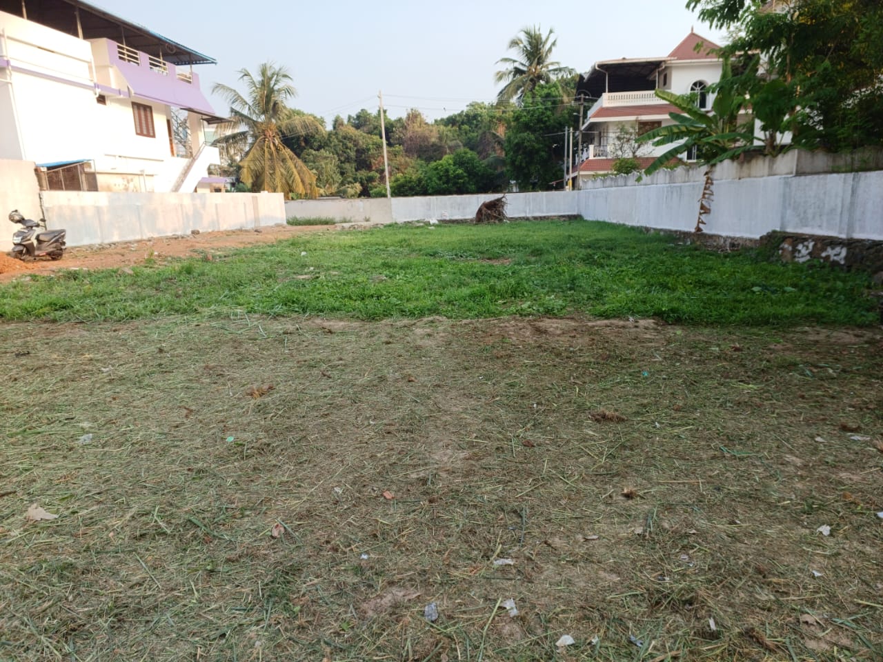 3 – 6 cents of prime residential property - for sale in Maradu, Kochi ( Ernakulam ), Kerala