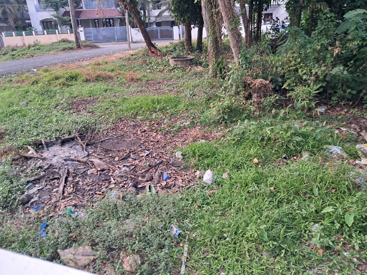 3 cents of land - for sale in Maradu, Kochi ( Ernakulam ), Kerala
