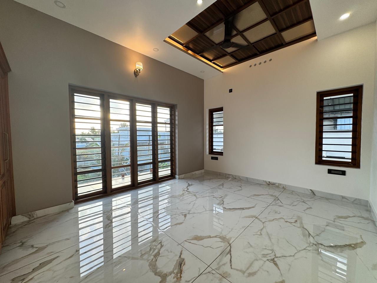 3000sqft 4BHK Semifurnished House with 13.700cents of Land