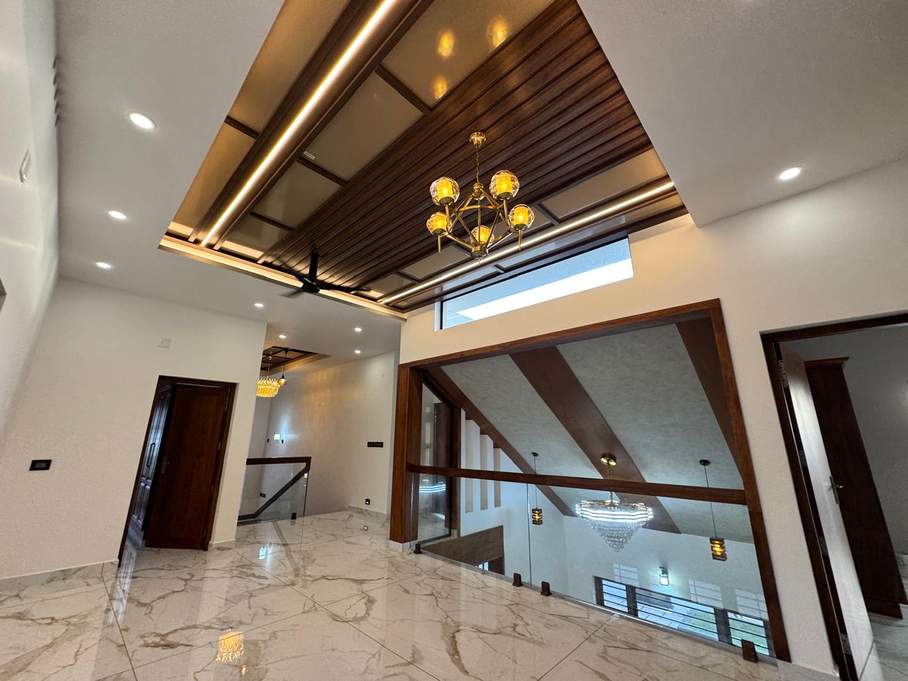 3000sqft 4BHK Semifurnished House with 13.700cents of Land