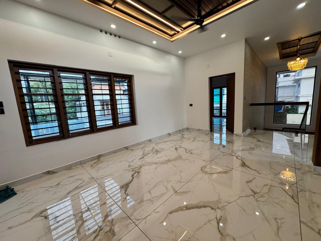 3000sqft 4BHK Semifurnished House with 13.700cents of Land