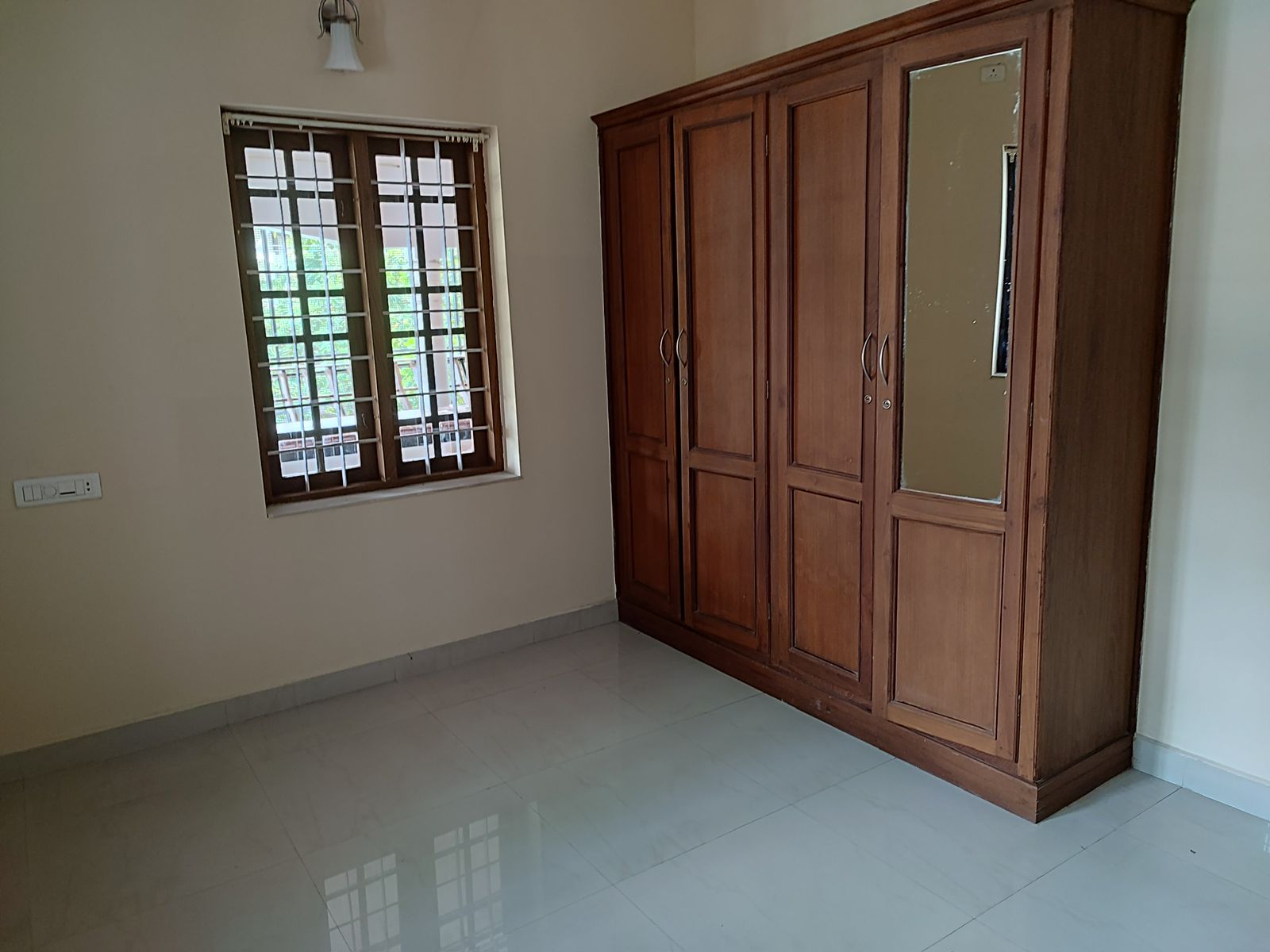 3000sqft 5BHK Semifurnished House - for sale in Padamughal, Kochi ( Ernakulam ), Kerala
