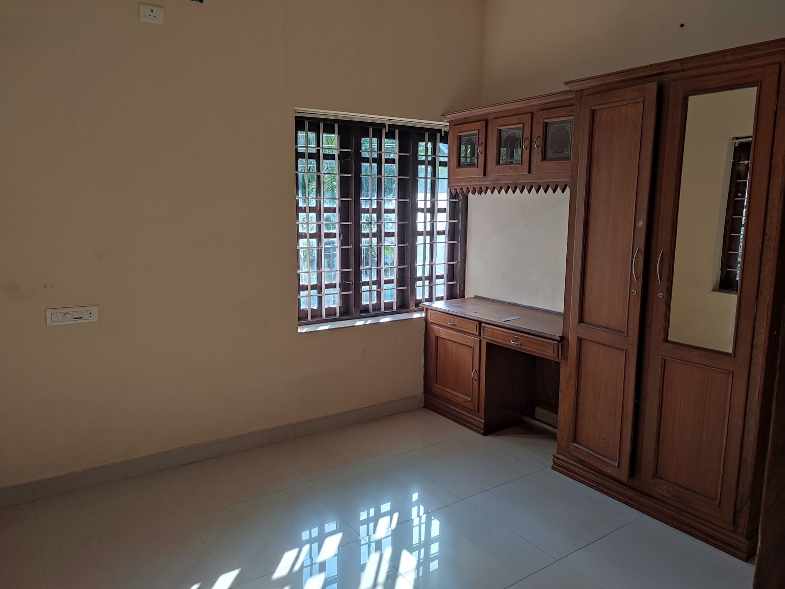 3000sqft 5BHK Semifurnished House - for sale in Padamughal, Kochi ( Ernakulam ), Kerala