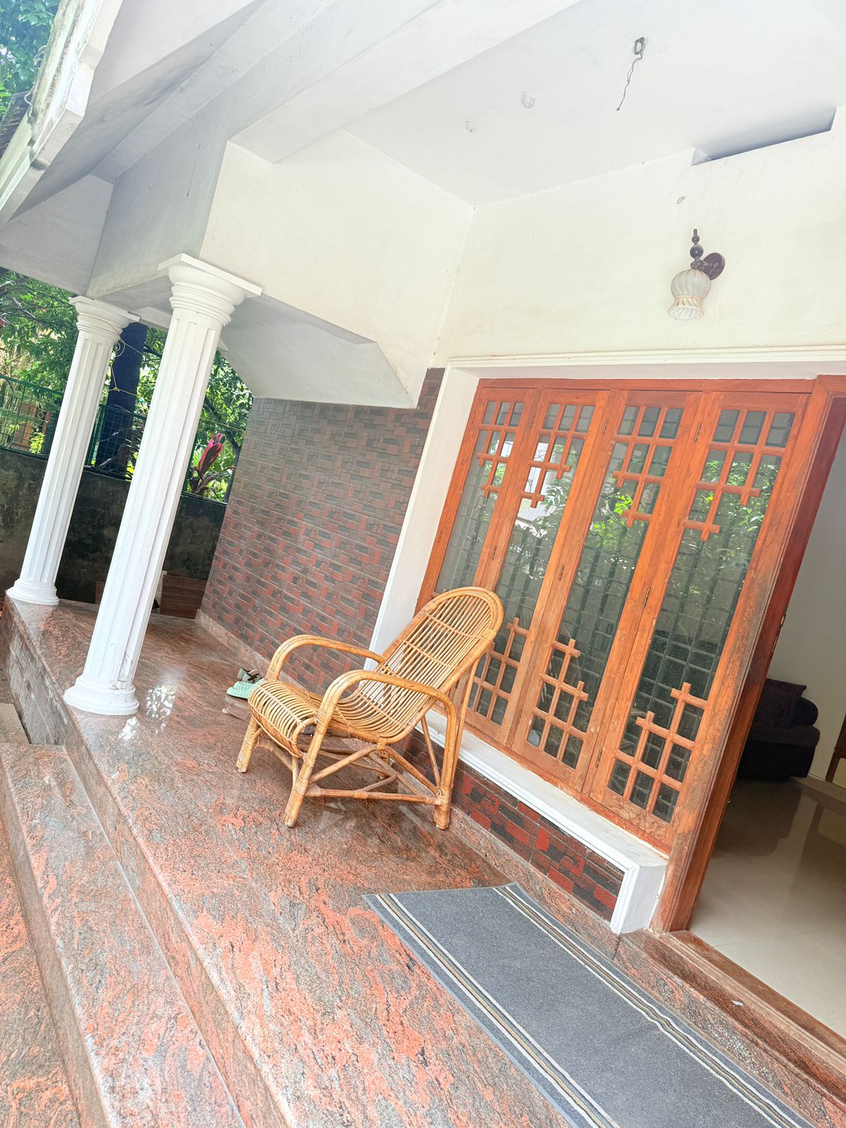 3000sqft 5BHK Semifurnished House
