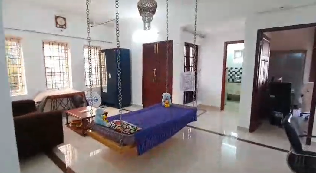 3000sqft 5BHK Semifurnished House