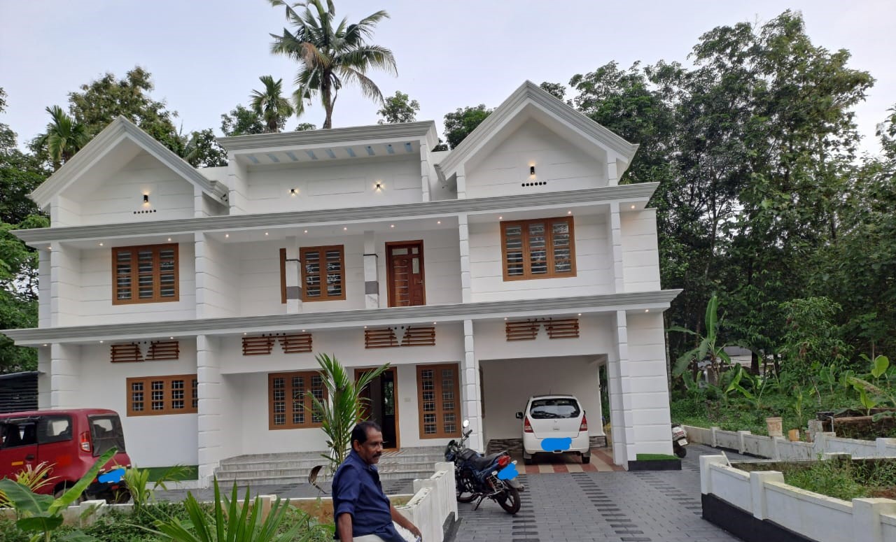 3000sqft 5BHK Semifurnished House with 40cents of Land