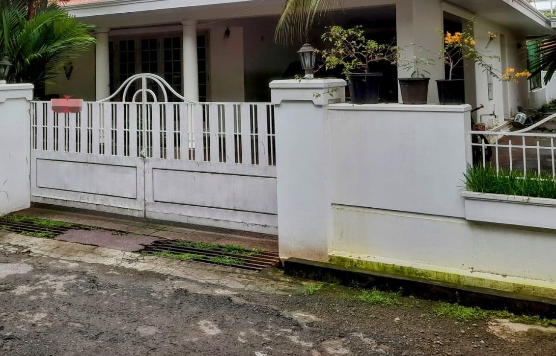 3300sqft 4BHK Furnished Gated Villa