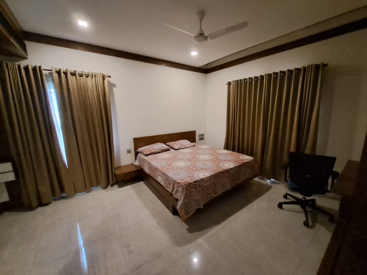 3500sqft 5BHK Furnished Villa